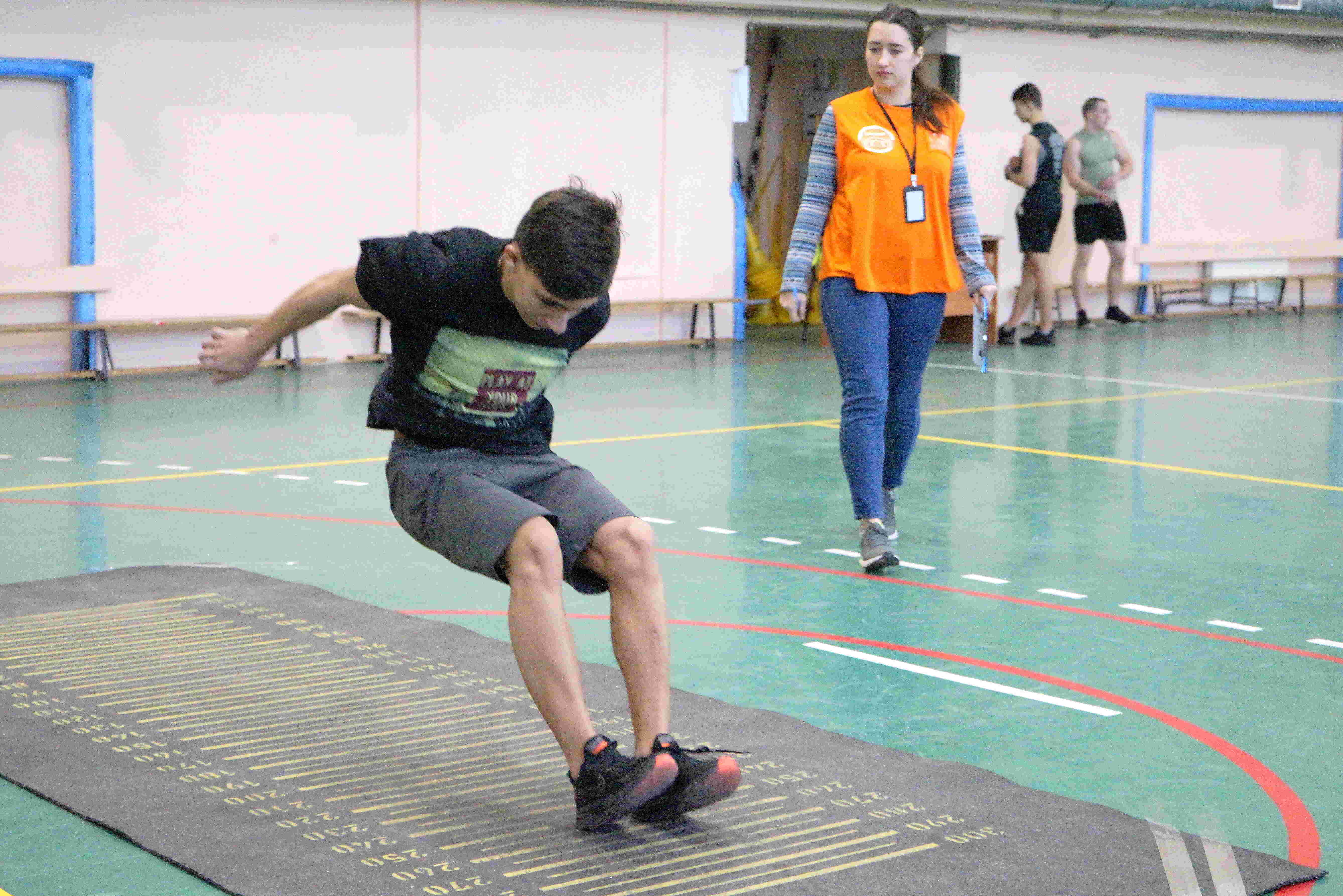 Прыжок в длину с места